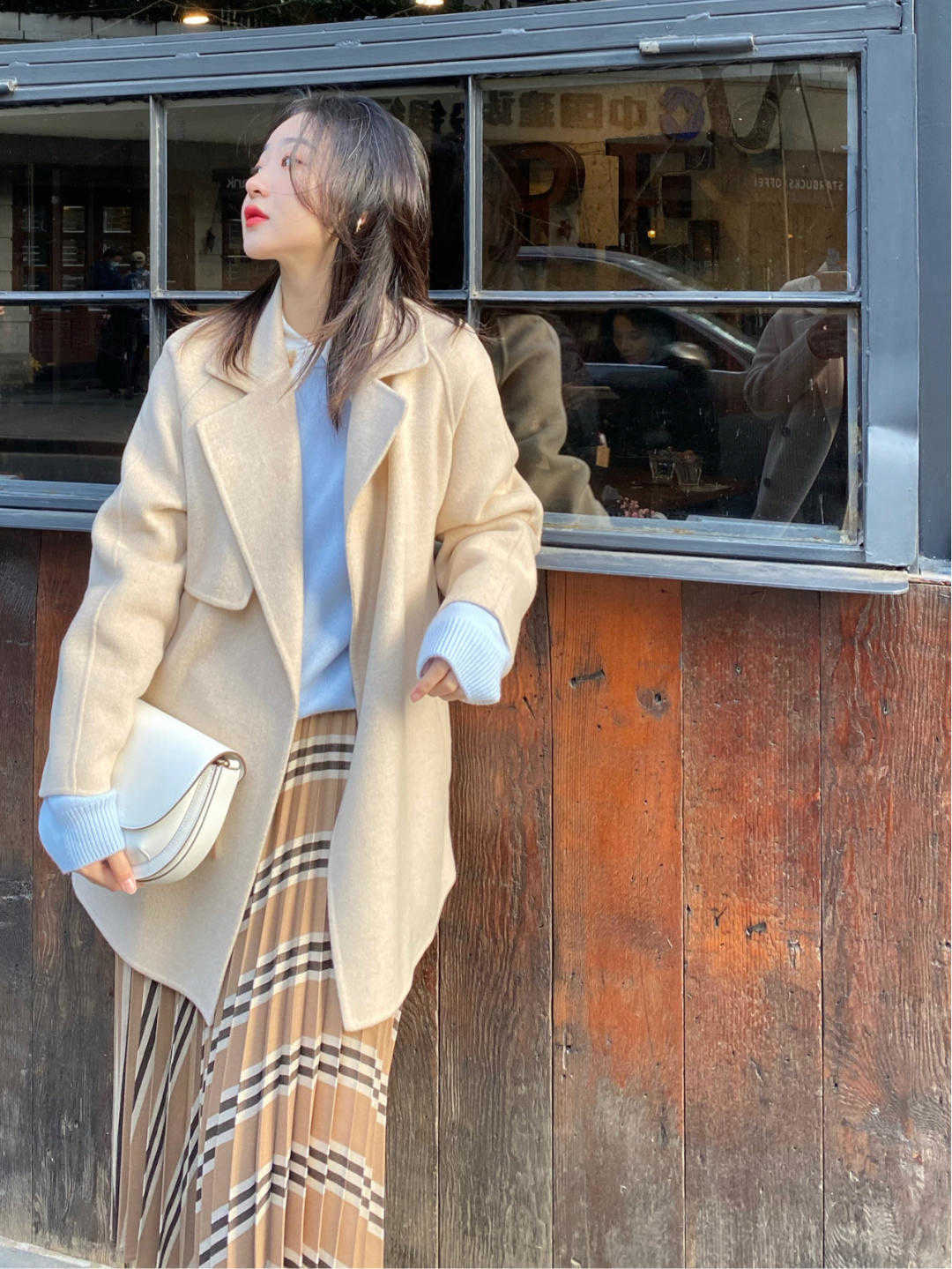 搭配 短款大衣精致的搭法,带你成为秋末冬初的美人儿