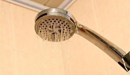 北方人洗澡爱“搓”,搓出来的泥是什么不爱搓澡是不讲卫生吗