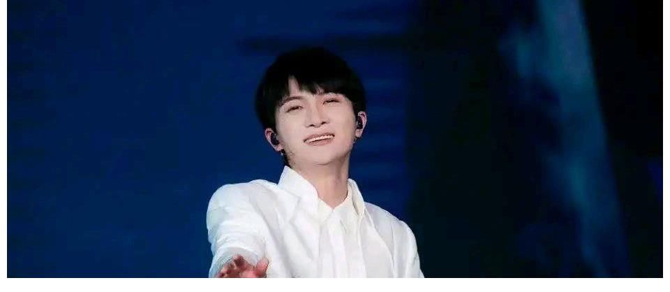 B站官宣首位跨年晚會嘉賓，毫無疑問是周深，他又是年底最忙藝人