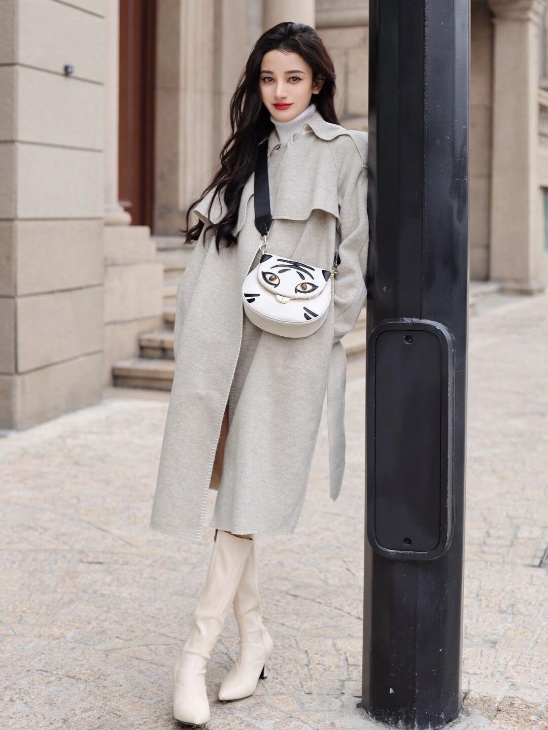 浪漫风|真正洋气的女人,冬天都爱穿这几款“大衣”,简约利落又百搭