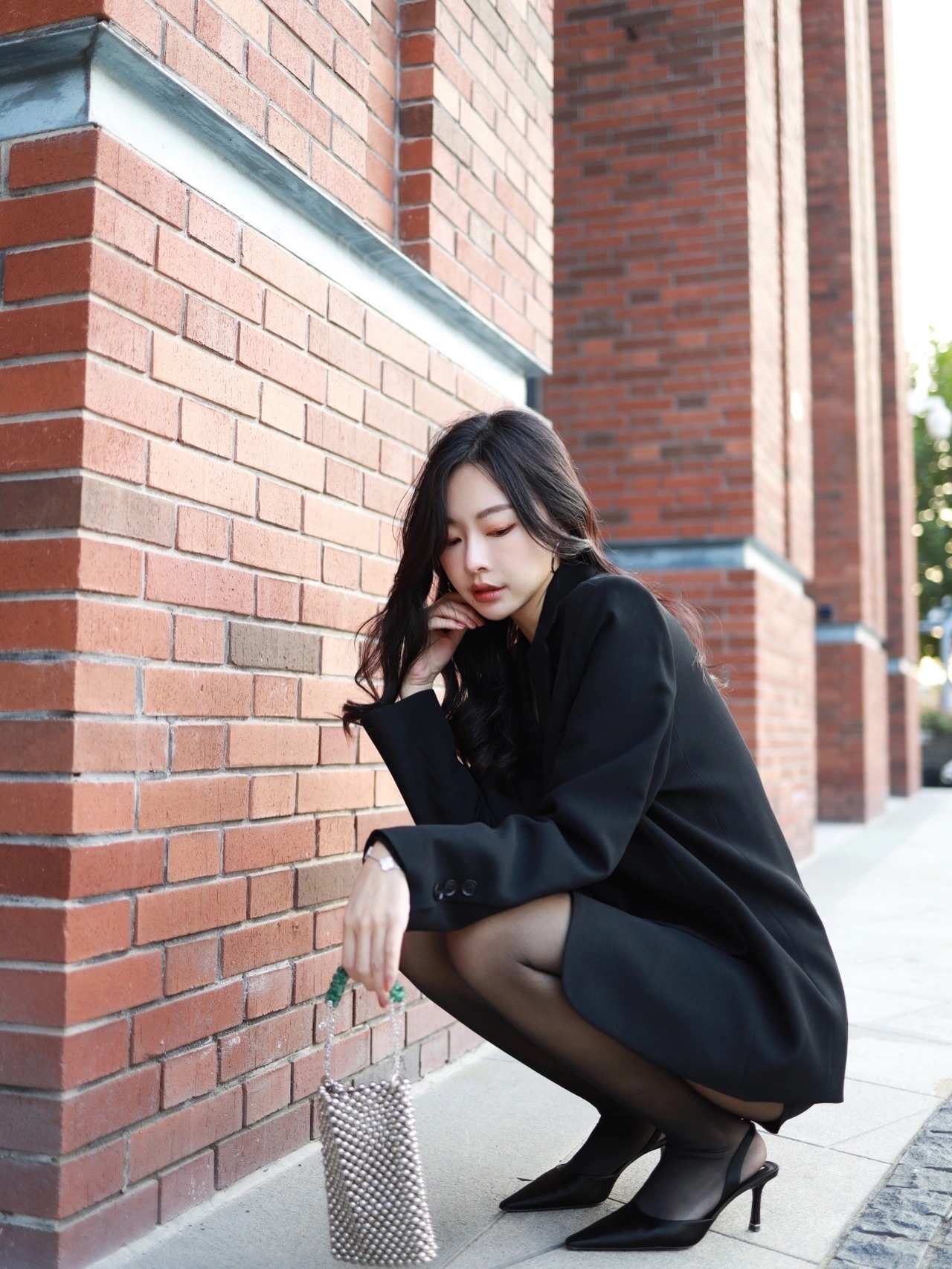 御姐 职场御姐丨怎样才能穿出西装黑丝的高级感?这就是幂式穿搭!