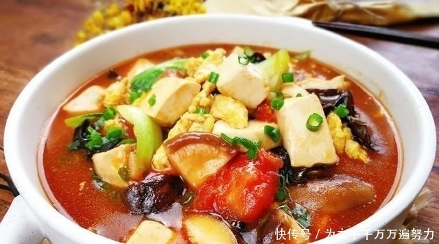 美观|做豆腐菜,入锅前多一步,豆腐入味“不易碎”,美观滑嫩又好吃
