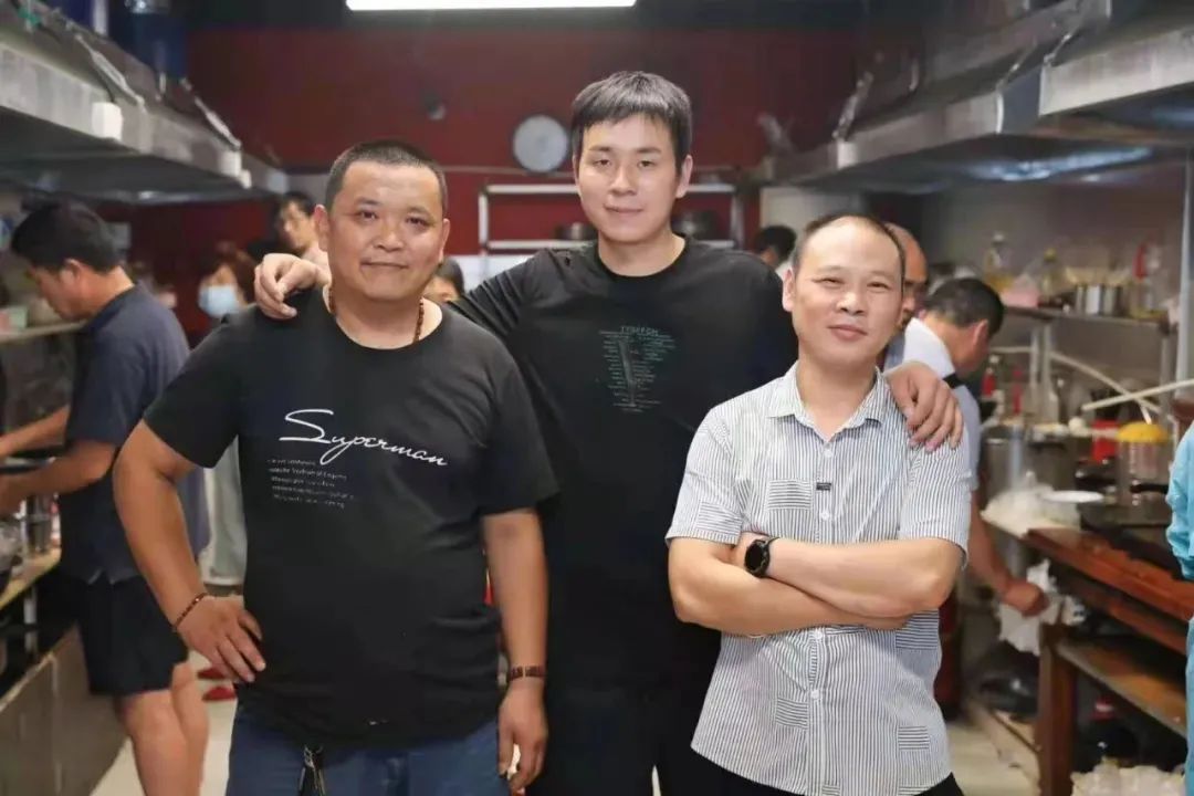 冯会玲|7年不涨价的“抗癌共享厨房”面临关门！在线求助……