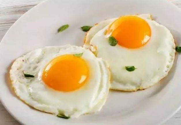 营养成分|每天早上吃鸡蛋的人,5点禁忌需注意,很多人不清楚,早知早受益