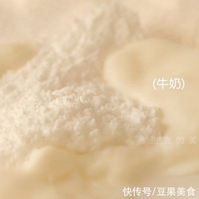  法式草莓蛋糕|我用平民食材玩了个高级法甜！| a1693