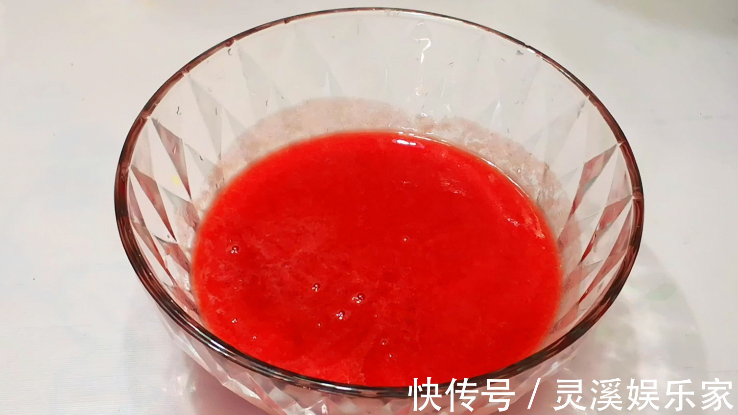 开胃|夏天西红柿别炒鸡蛋了，学会新吃法，爽口开胃又解馋，上桌一扫光