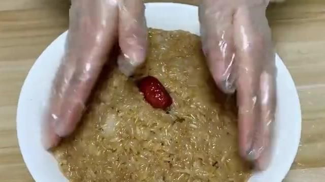 好吃又简单的糯米饭,腊肠香菇糯米饭!