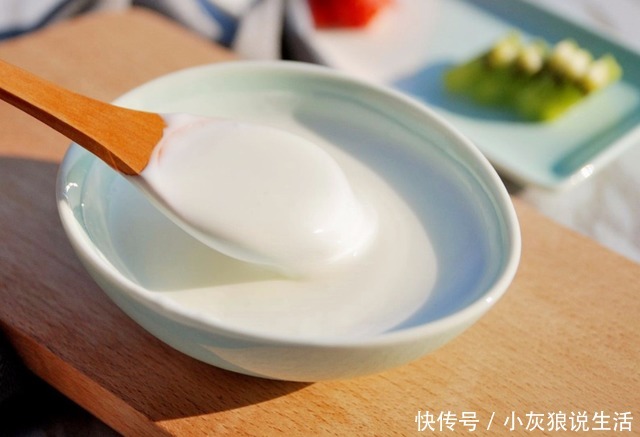 身体|牛奶和酸奶哪个对身体更好？或许看完之后，你就知道该如何选择了