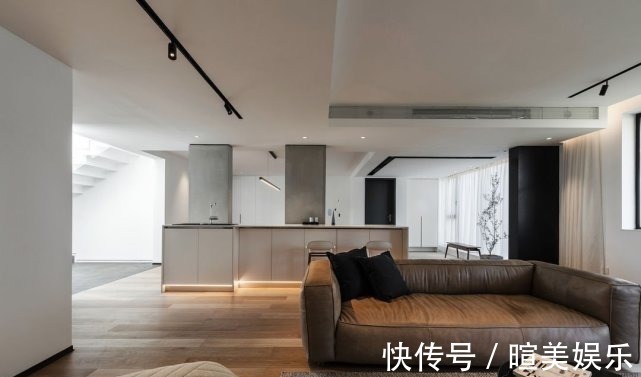 山景|164平极简主义四居室,开放式设计山景融景很有开阔感