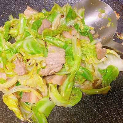 小勺|牛心菜五花肉