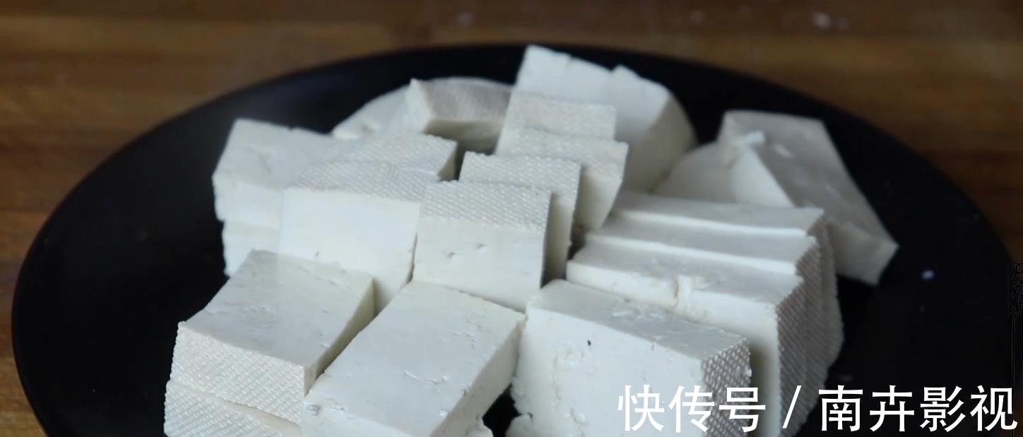 豆腐加鸡蛋的新吃法，简单易做，出锅比肉香，好吃又解馋