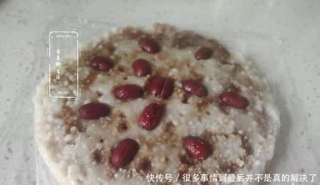 两勺糯米粉一把大红枣,做出夹心枣泥糕,香甜软糯,比面包还好吃