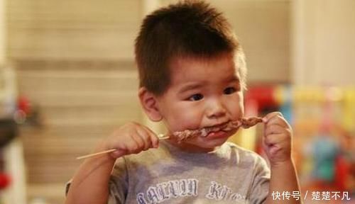 检查|6岁女儿脖颈发黑洗不掉,送医院检查,医生的解释令宝妈哭笑不得