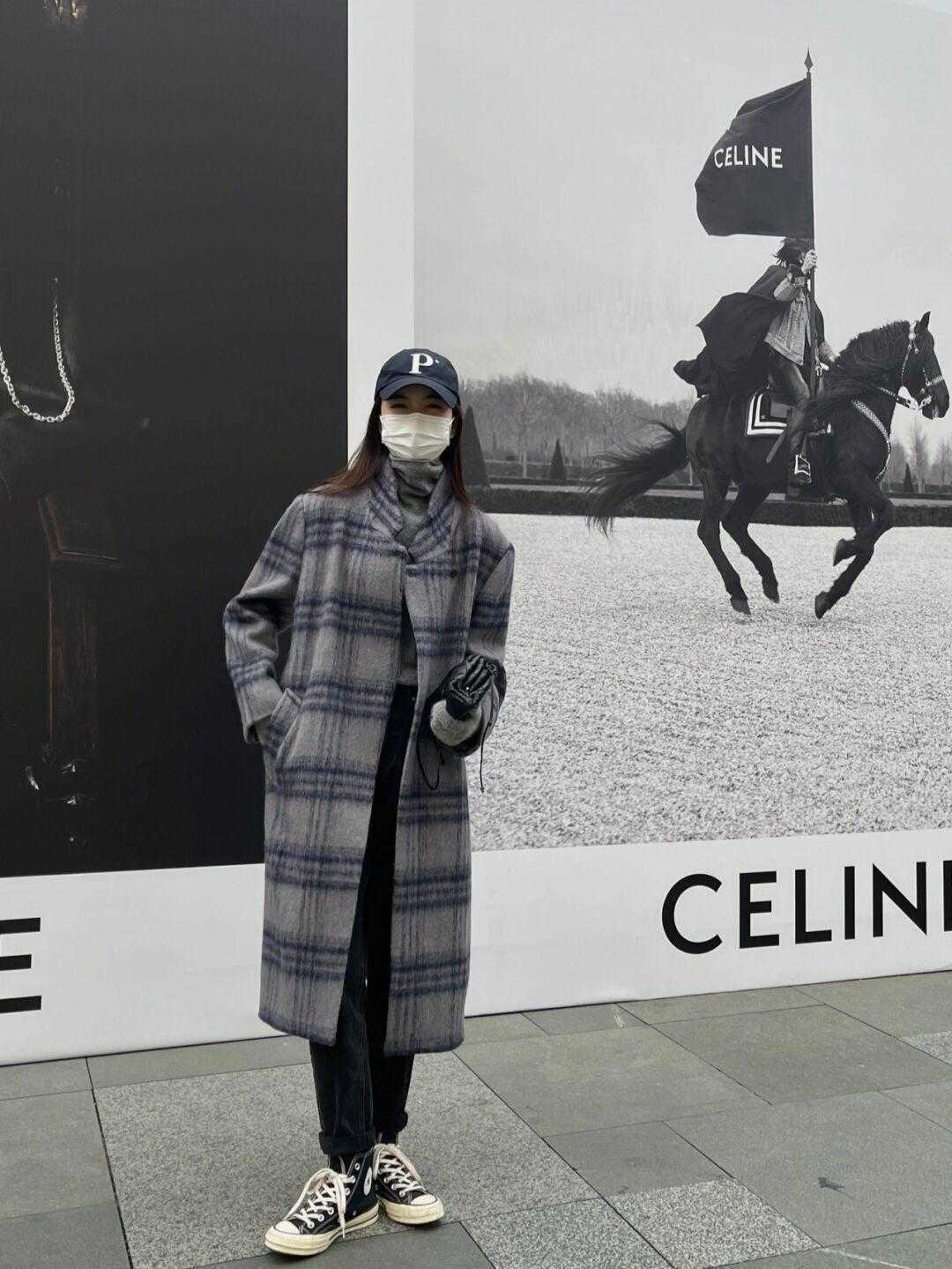 大衣 冬天穿裤子就选黑色牛仔裤,简约百搭不挑人,照着穿就对了