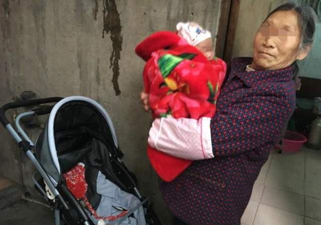 夫妇俩|51岁妈妈坚持生二胎,产后向女儿“借母乳”被拒,女儿像什么话