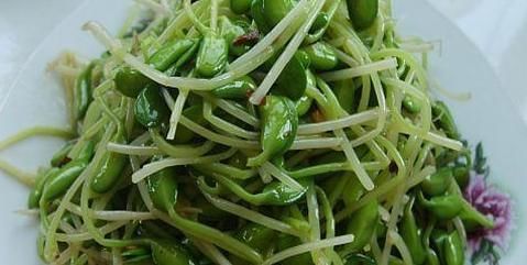 中年|女性到了中年，多吃4种食物，补血益气，排毒护肝，越吃越年轻