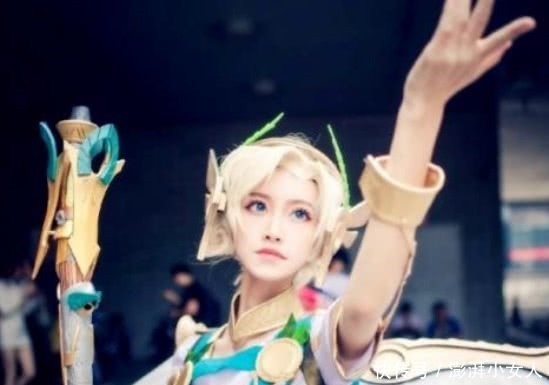 COS|漫展上“最不雅”的3种行为,第三太过分,大多数COS忍不了!