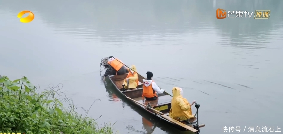 杨紫 粉丝等磕糖,谁知杨紫又把艺兴变成了兄弟,让所有人失望了