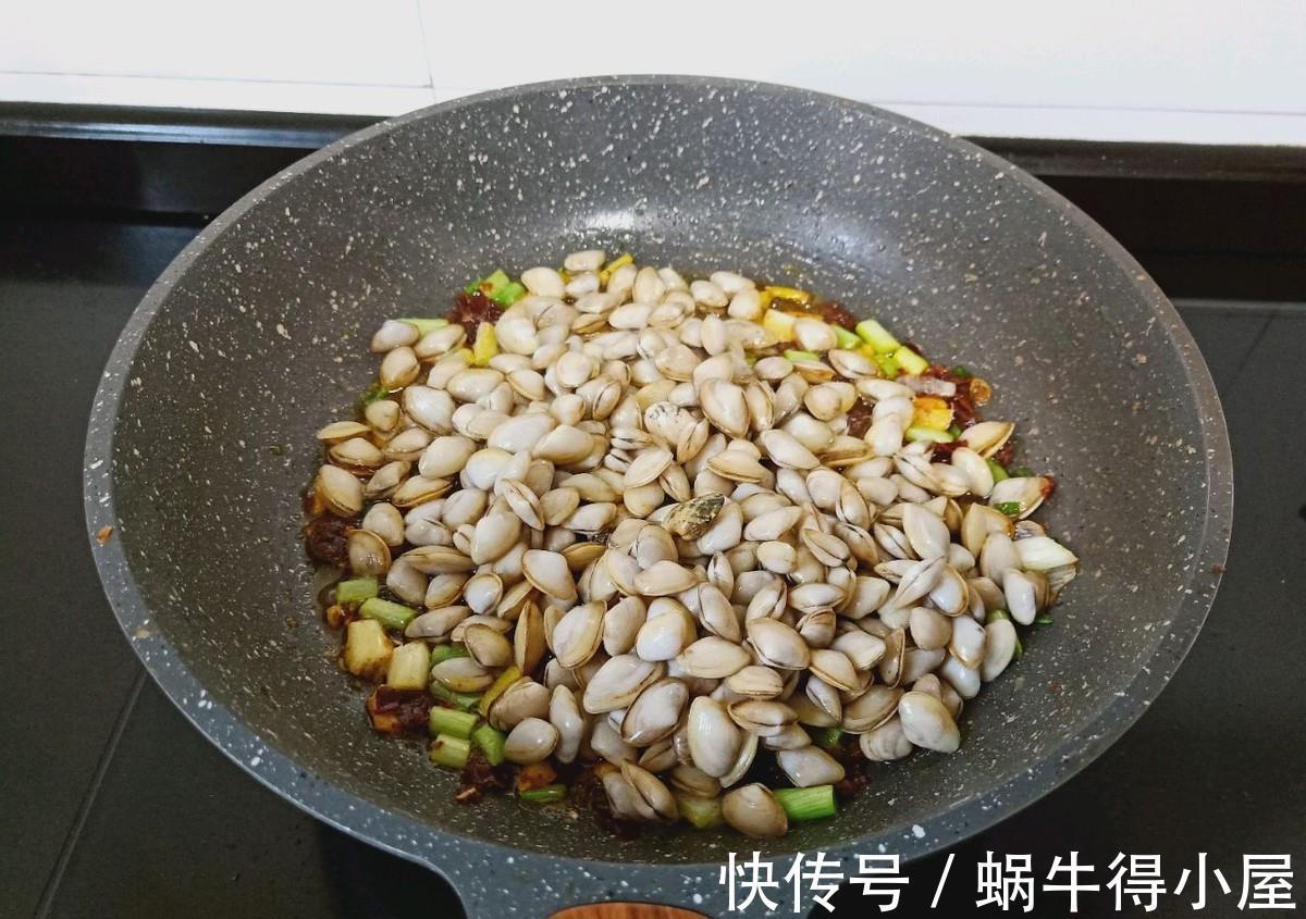 海味|海味十足的小白蛤，鲜嫩好吃，越吃越上瘾