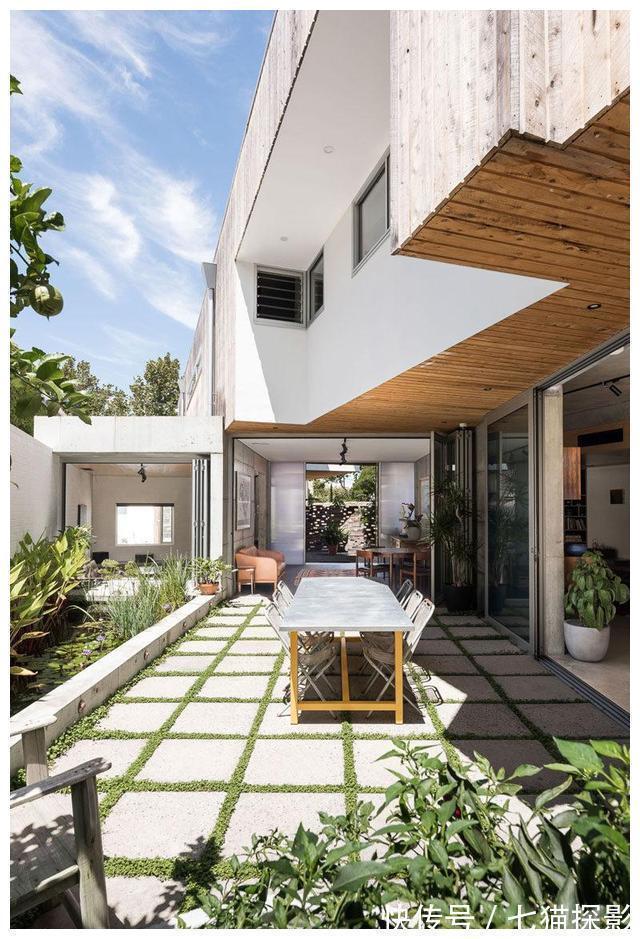 露台|夫妻打造196㎡水泥元素别墅,花园和露台搞园艺,太羡慕了!