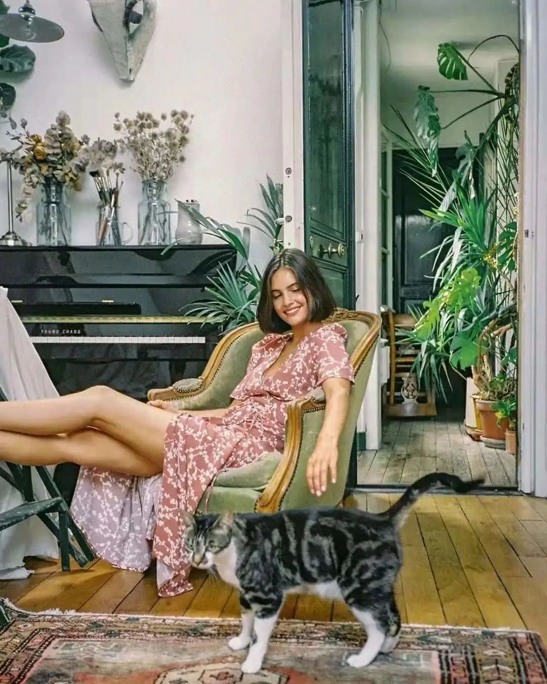 法式|法式上衣+高腰下装，今年夏天必火的组合