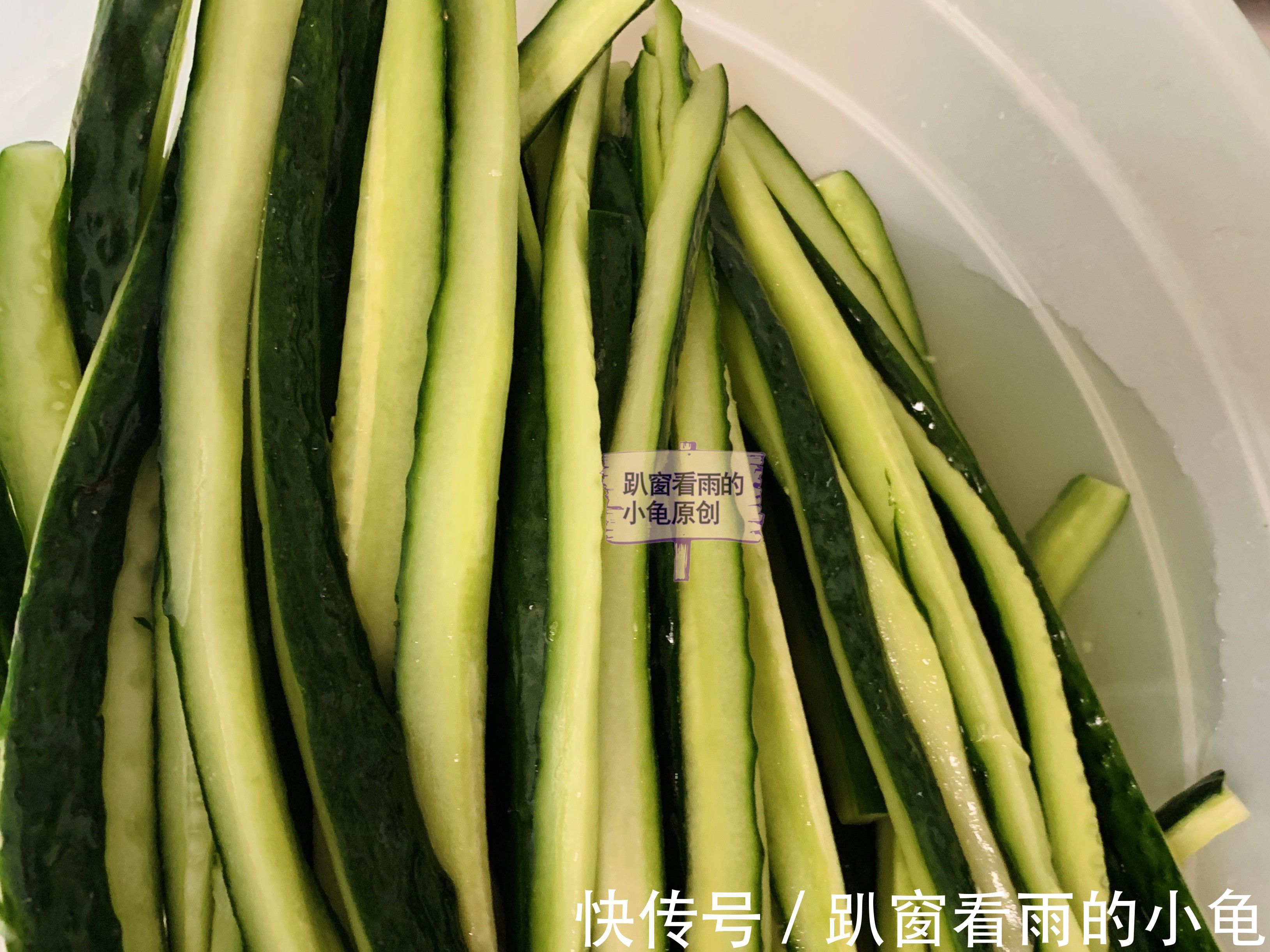 黄瓜瓤|酱黄瓜的小妙招,简单制作,吃起来口感纯正,清脆爽口,一年不坏