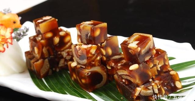 酸辣|猪皮超好吃做法，酸辣可口，特别适合这个季节！