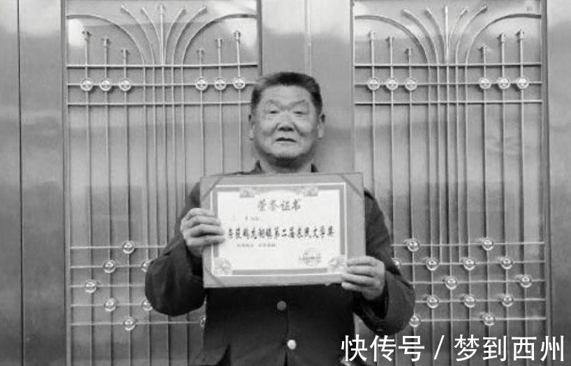 国家级文学奖@老农模仿《咏鹅》写下《咏鸡》,全诗仅18个字,却获国家级文学奖