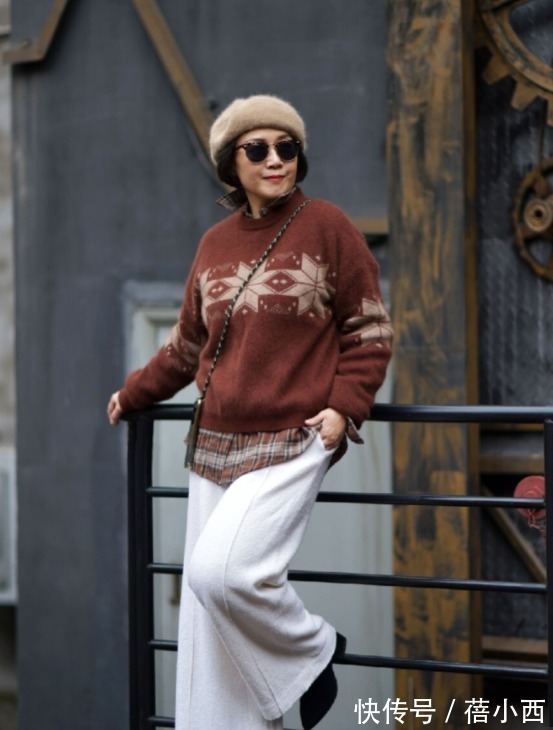 女人|年过40的女人要怎么穿才得体?一看版型、二看搭配,早学早有气质