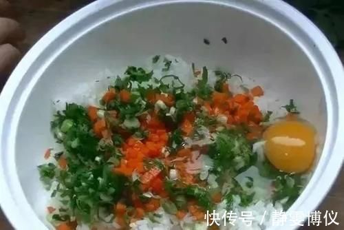 全家|剩米饭别做蛋炒饭了,教你一个新做法,5分钟出锅,全家抢着吃!