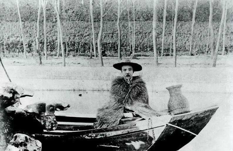 终身制|袁世凯已经当终身制总统了，为何还要称帝？冯巩的曾祖父说：跟蛤蟆有关