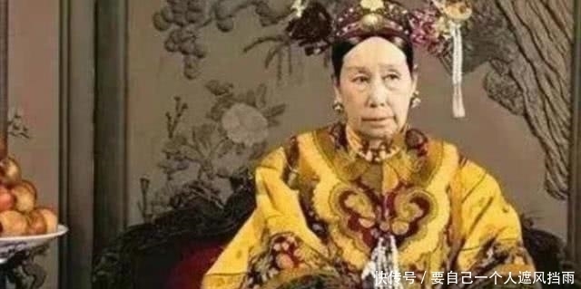 年轻|慈禧年轻时到底有多美?将容貌修复至25岁,网友:这俩是同一个人?