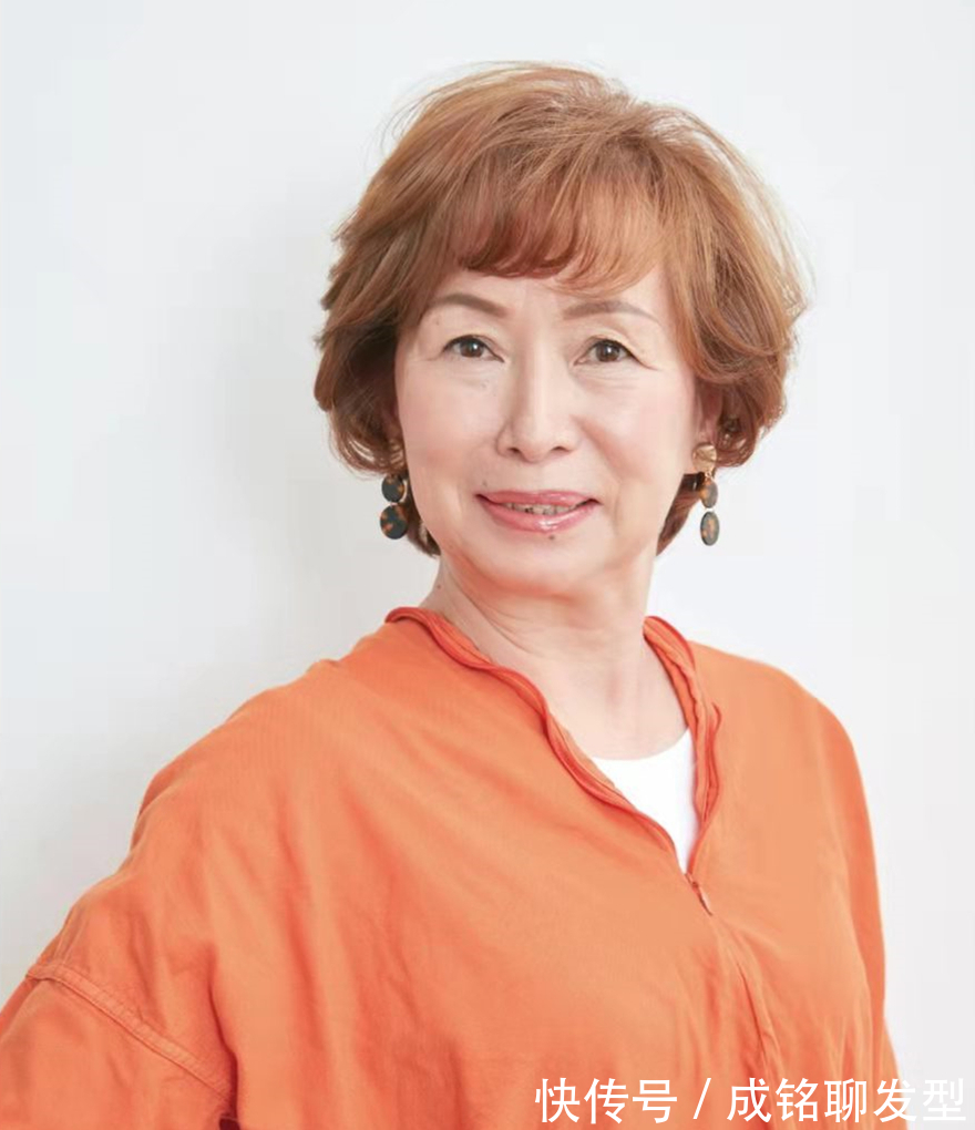 减龄 这才是中老年人最美的发型,柔美蓬松烫+减龄染发,想不年轻都难