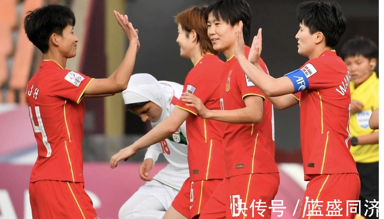 越南队|中国女足被吹4球仍然胜战胜越南,国足应该向她们学习吗!