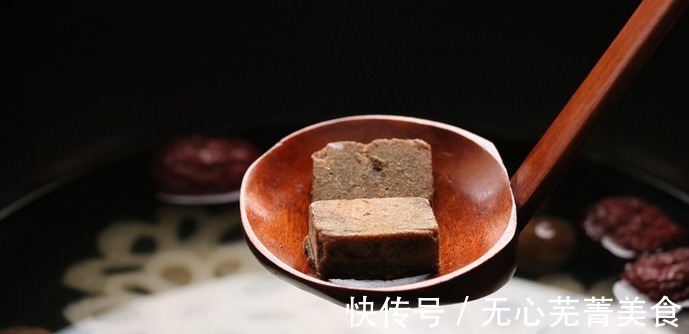 秋季|秋天要多吃莲藕，教你简单做法，不炖不凉拌，面如桃花好入秋！