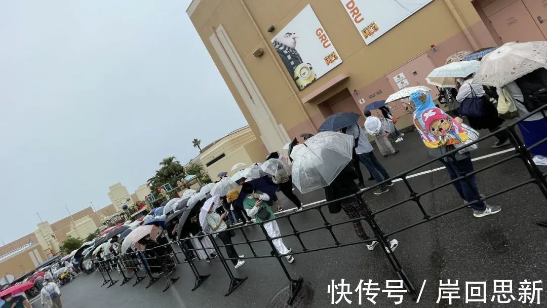 手办|为了200元动漫手办排队5小时,黄牛却炒到5倍价格,宅宅依然要!