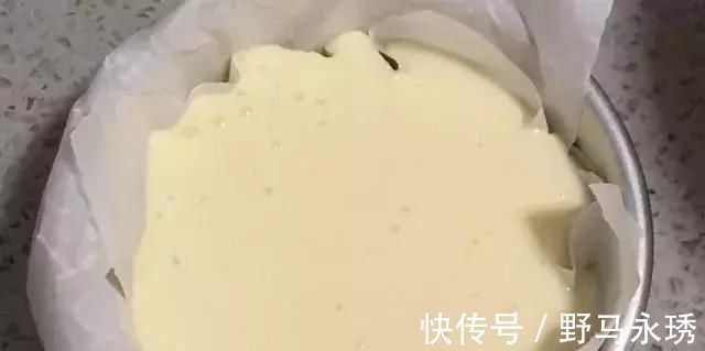 模具|蛋糕这样做，简单又好吃，10分钟超快手，搅一搅，烤熟就能吃