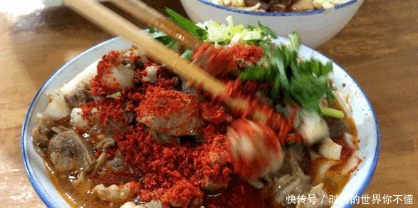 24年街边小店,一碗面70元,还没到饭点就座无虚席……!