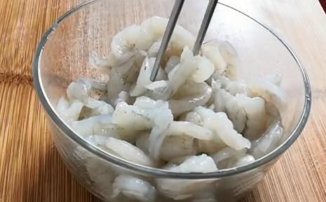 孩子长身体，要给孩子做有营养的美食，做法简单，特别的下饭