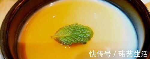 纯牛奶|蒸鸡蛋羹加冷水，难怪不好吃，教你正确做法，滑嫩细腻无蜂窝！