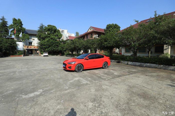 奶爸|准奶爸的座驾福克斯ST-line，颜值与性能齐飞