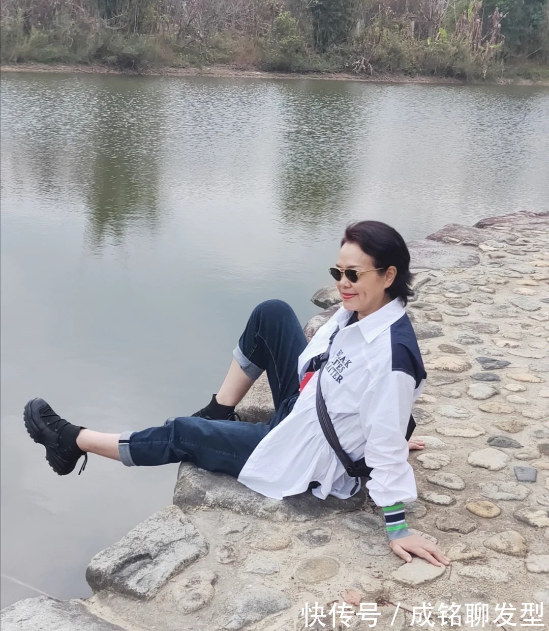 衬衫|时尚与年纪无关,这位60岁的奶奶穿搭真实不装嫩,从容老去更优雅