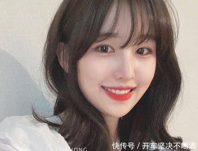 小熊|2021发型趋势慵懒羊毛卷、率性赫希发、甜酷翘短发……赶紧来看看