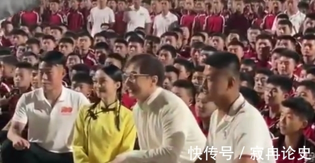 成龍|張韶涵參加黨慶演出后，激動(dòng)曬參演證書(shū)，內(nèi)心感受到中國(guó)人的驕傲