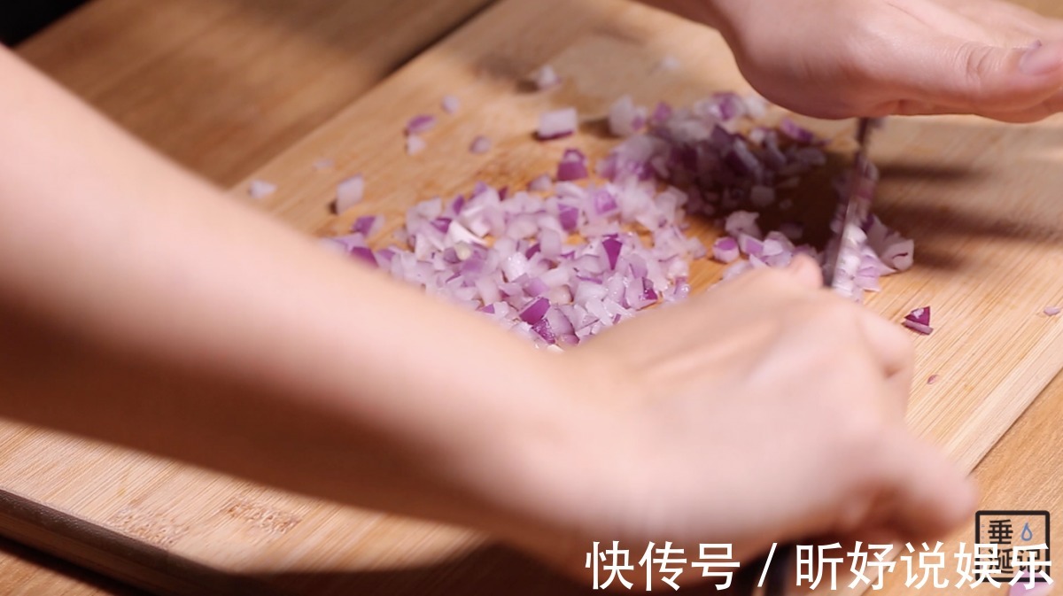 豆腐煎肉饼，减肥也能吃的低脂肉饼