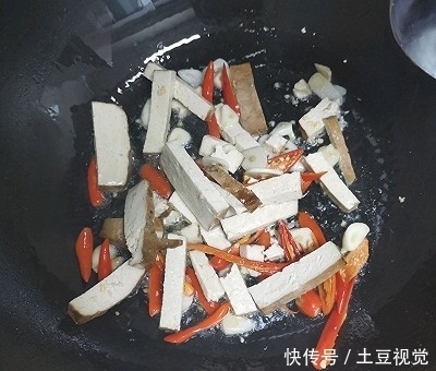 豆腐干炒芹菜的做法