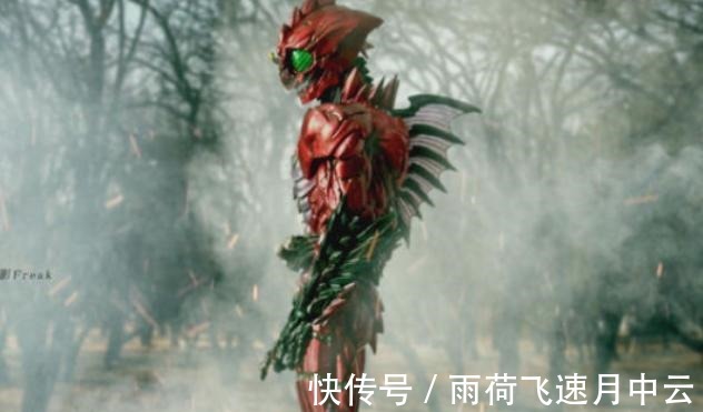 圣刃|假面骑士鹰山仁回归圣刃剧场版,化身不死鸟骑士猎杀圣刃!