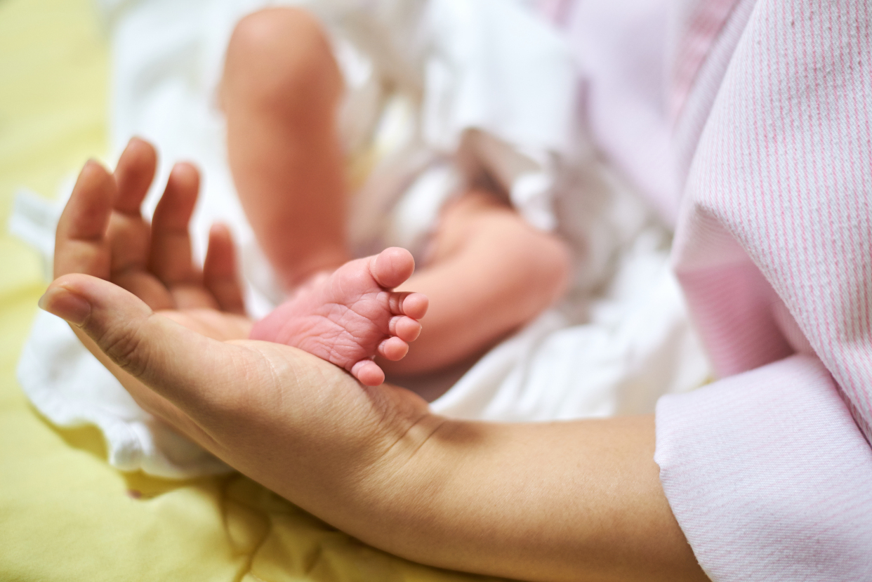 胎粪|新生儿有这6种异常不是病,别乱治疗