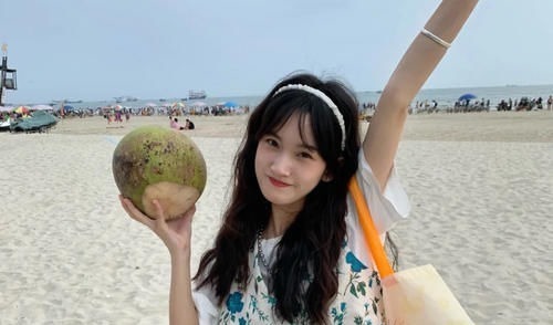 层次感 长发稍微剪短一点怎么剪,几个好看的发型,更适合春夏的天气