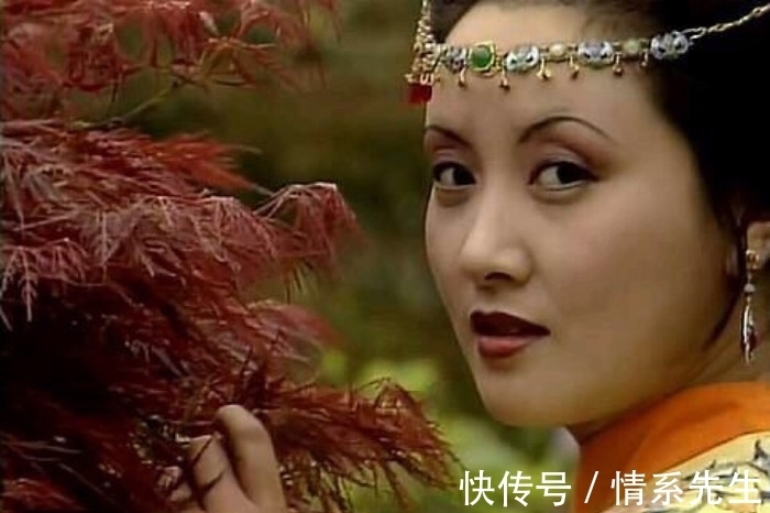 高利贷&王熙凤:《红楼梦》中最悲情的女子,被两个至亲推向了万丈深渊